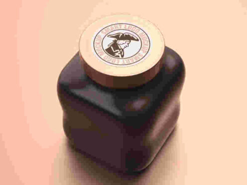 带有标贴纸的瓶身logo样机展示psd智能ps样机素材