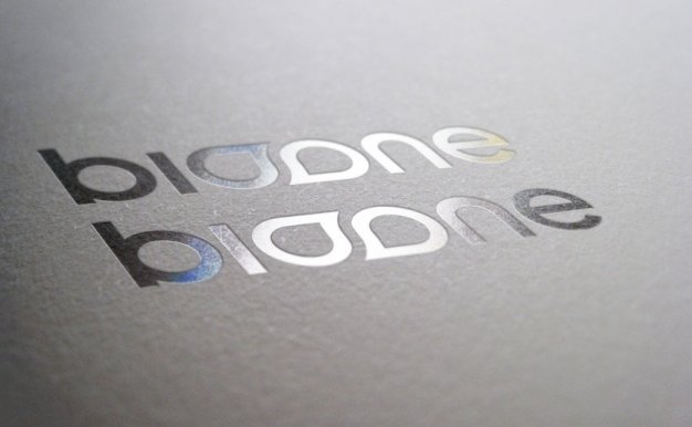 带有镭射效果的logo样机素材